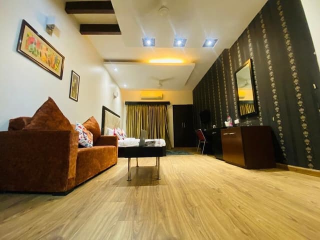 Family Double Room, City View