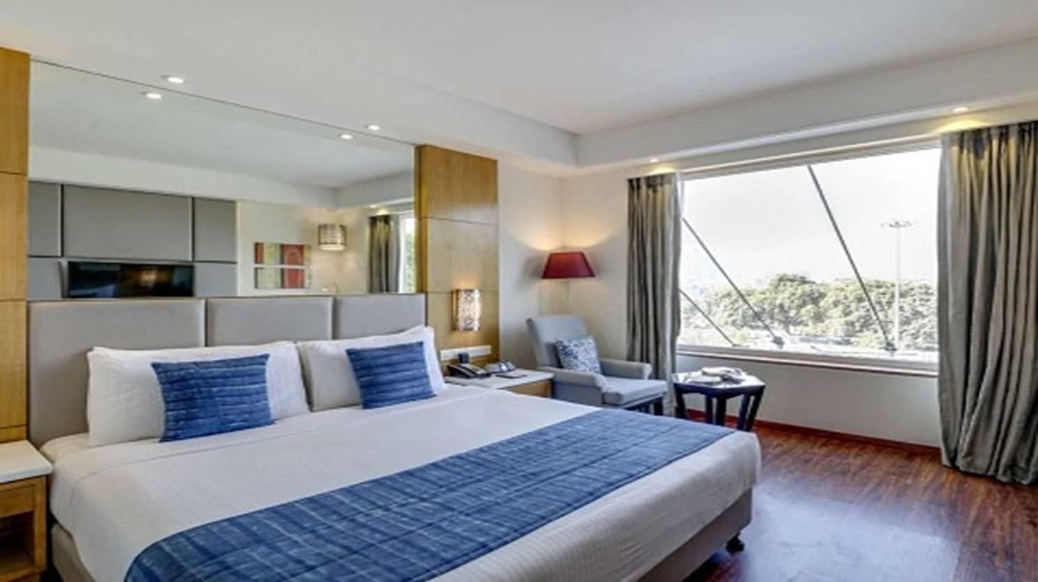 เดอะ เพลส กูรูแกรม, อะ เม็มเบอร์ ออฟ แรดิสัน อินดิวิดชวลส์ (The Place Gurugram, a member of Radisson Individuals)1