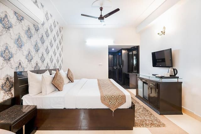 Luxury Rooms