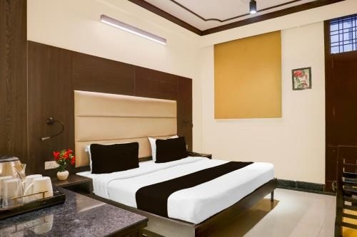 ทาวน์เฮาส์ สุชัษฐ์ โลก เฟส 1 (โรงแรม เนเวน) (Townhouse Sushant Lok Phase 1 Formerly Hotel Neven)4