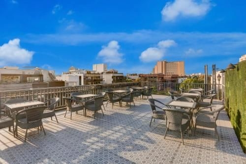 ทาวน์เฮาส์ สุชัษฐ์ โลก เฟส 1 (โรงแรม เนเวน) (Townhouse Sushant Lok Phase 1 Formerly Hotel Neven)1