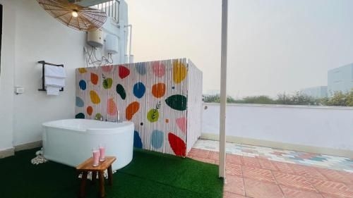 บลูโอ เพนต์เฮาส์ ไซเบอร์ซิตี้ บาธทับ เทอเรซ การ์เดน (Bluo Penthouse @ CyberCity, BathTub Terrace Garden)3