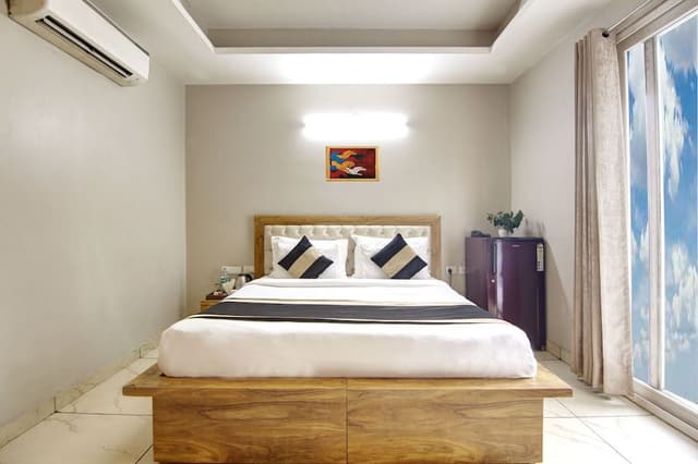 Deluxe Room, Balcony, City View