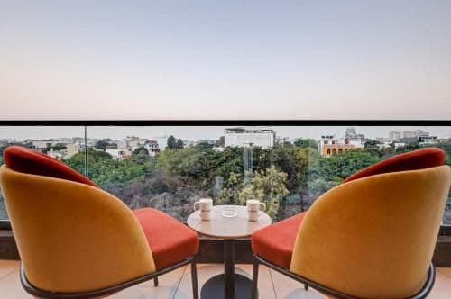 Deluxe Suite with Balcony