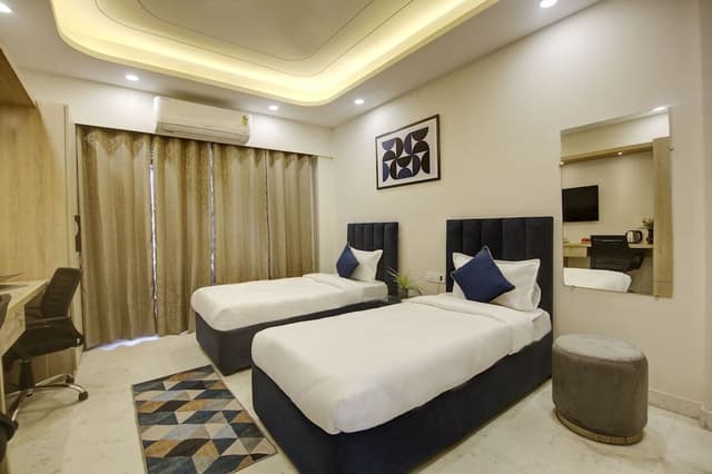 Twin Room, Balcony, City View