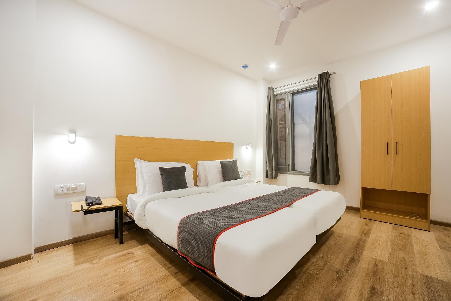 ซูเปอร์ ทาวน์เฮาส์ อาร์ทิมิส ฮอสพิทอล เนียร์ อัพปู การ์ (Super Townhouse Artemis Hospital Near Appu Ghar)4