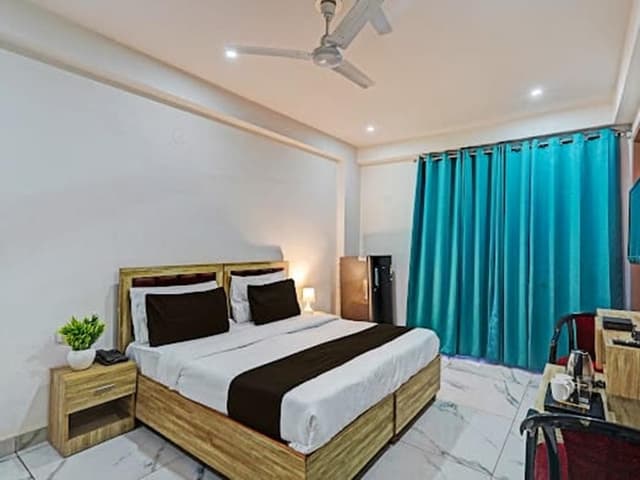 Deluxe Room with Balcony
