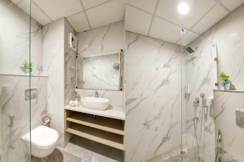 FlxHo Cyber One Hotel And Banquet DLF Cyber City4