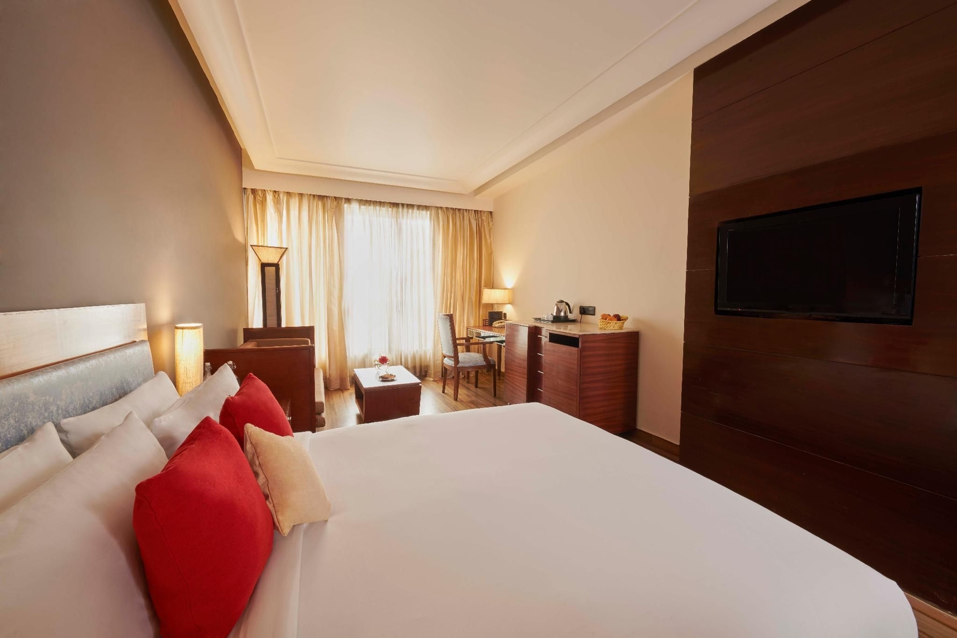 เดอะ คัลโกเชียส โฮเทล คุรุคราม (The Galgotias Hotel Gurugram)4