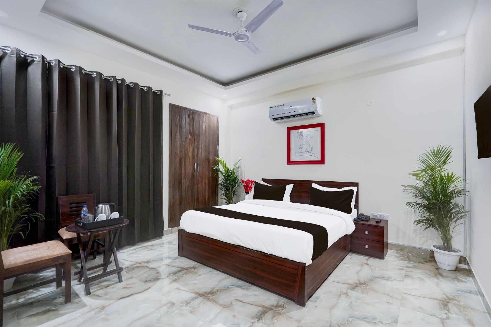 Townhouse Delight Inn1
