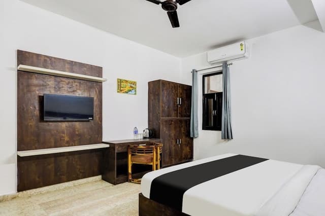 Deluxe Double Room, Garden View