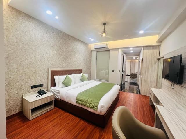 Deluxe Room With City View