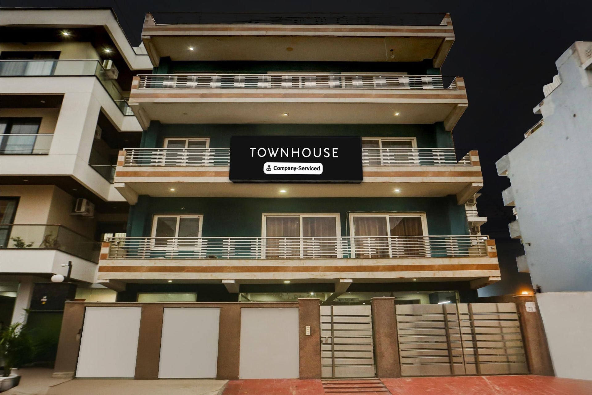 ทาวน์เฮาส์ สุภาษ ช็อค ใกล้โรงพยาบาลเมดานตา เฟิร์มเมอร์ลี่ แอล บี เรสซิเดนซี (Townhouse Subhash Chowk Near Medanta Hospital Formerly L B Residency)0