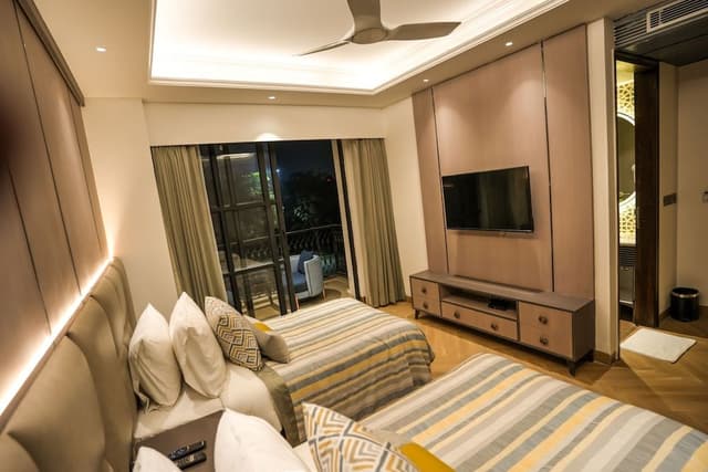 Business Twin Room, Smoking, City View