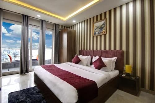Studio Apartment with Balcony