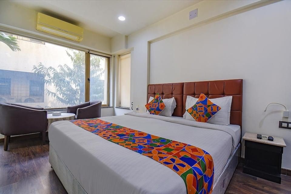 Super OYO Townhouse 282 Golf Course Road Gurgaon Near Appu Ghar1