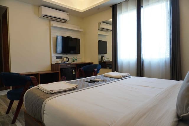 Superior Room, City View