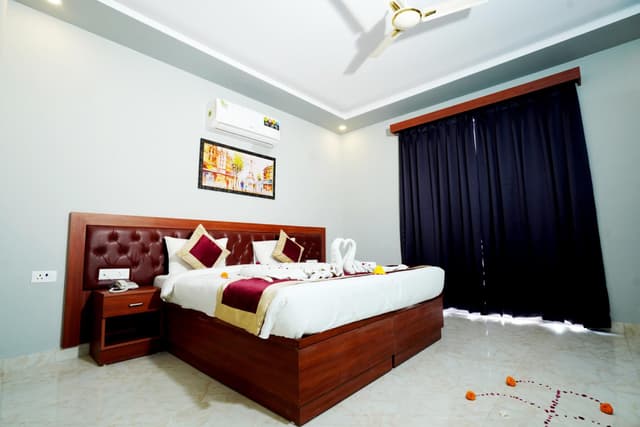 Double Deluxe Room