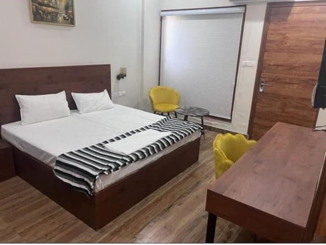 Deluxe Room, Balcony, City View