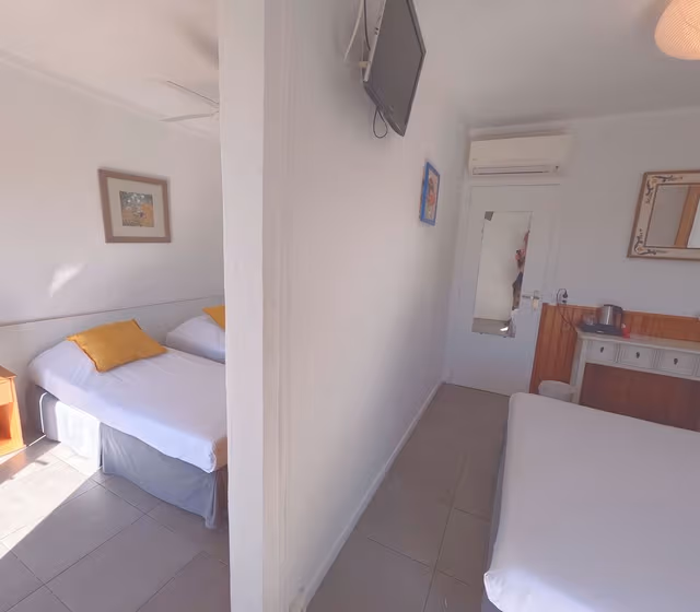 Comfort Quadruple Room, Sea View