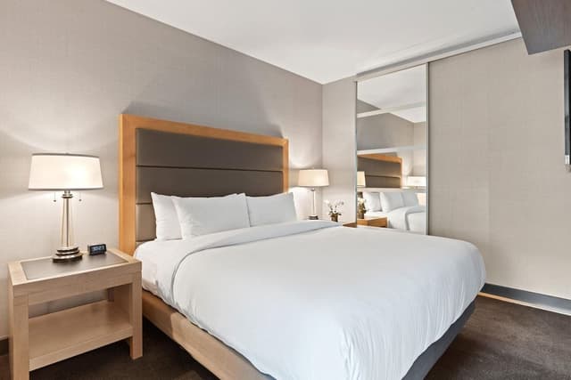 Standard Quadruple Room, Canal View