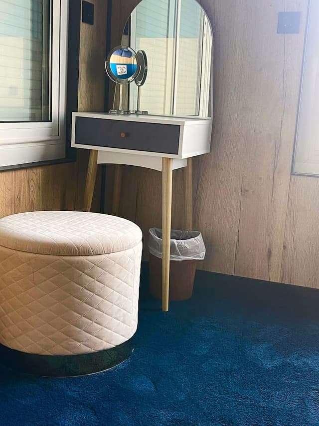 Standard Quadruple Room, Canal View