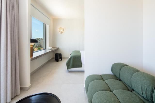 Deluxe Suite with Sea View