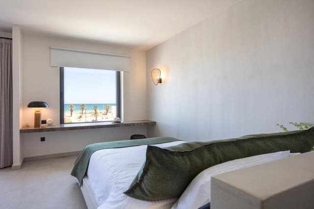 Deluxe Suite with Sea View