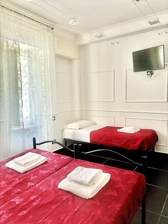 Triple Room