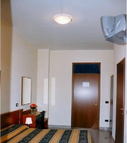 Double or Twin with Shared Bathroom