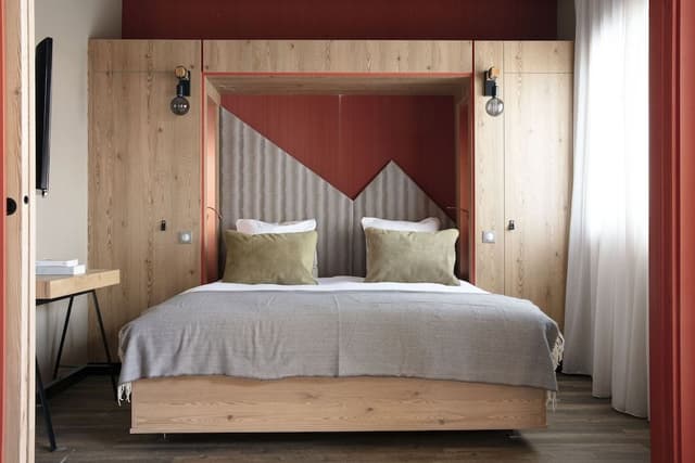 Suite, Multiple Beds, Mountain View