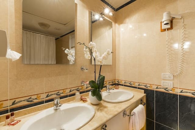 Junior Suite, Canal View