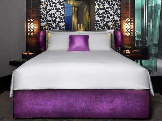 Room, 1 King Bed, Club Lounge Access