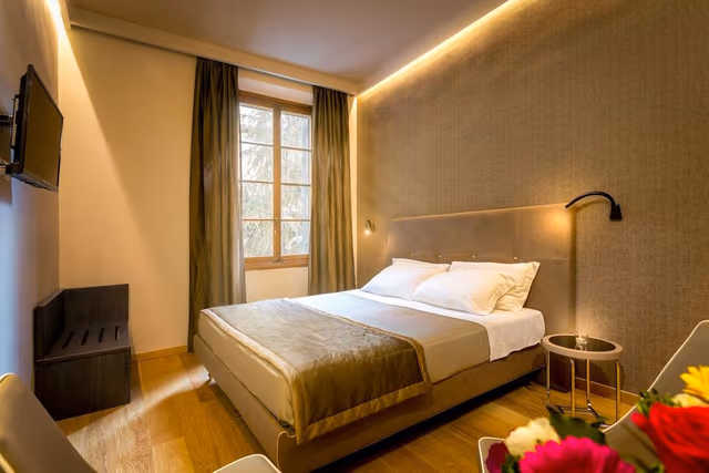 Deluxe Double Room, Garden View