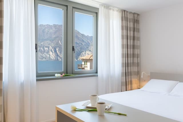 Standard Triple Room, Lake View