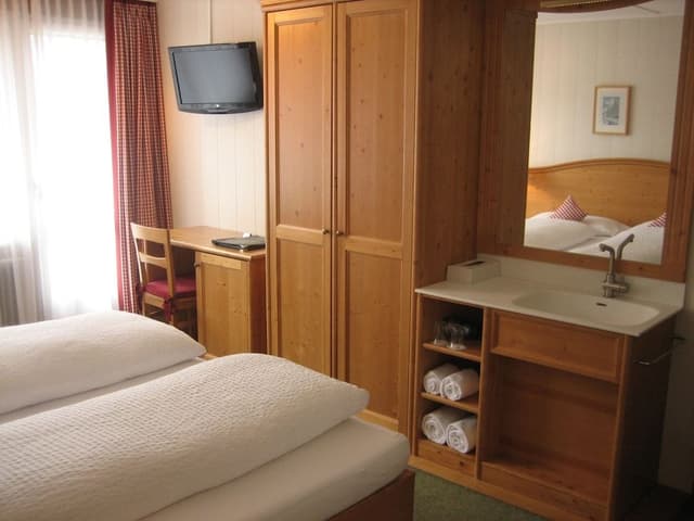 Superior Double Room, Balcony, Mountain View (Eiger)
