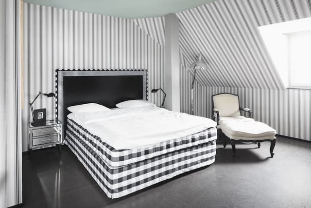 Attic Junior Suite