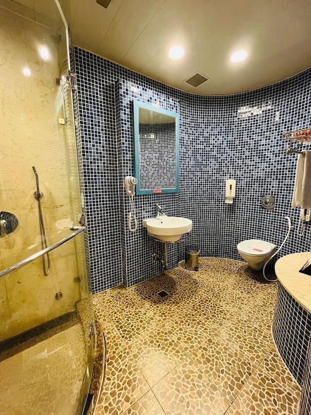 Business Double Room, Jetted Tub