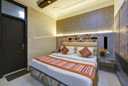 Deluxe Double or Twin Room
