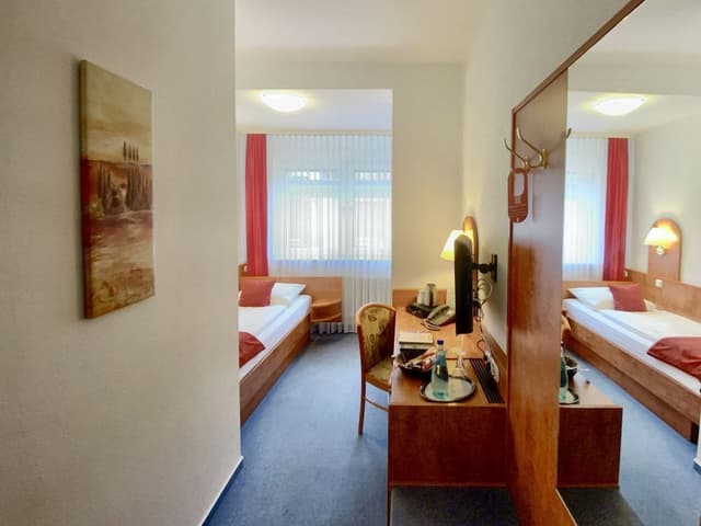 Economy Single Room