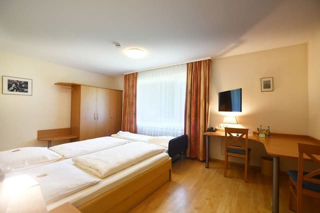 Apartment (Medium 4)