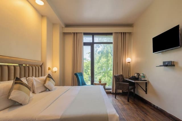 Deluxe Double or Twin Room, Balcony, City View