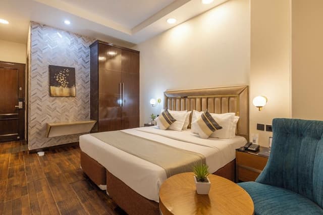Deluxe Double or Twin Room