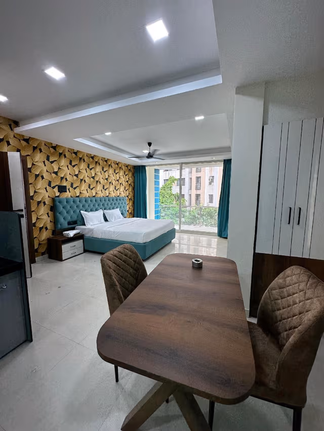Super Deluxe City View Room