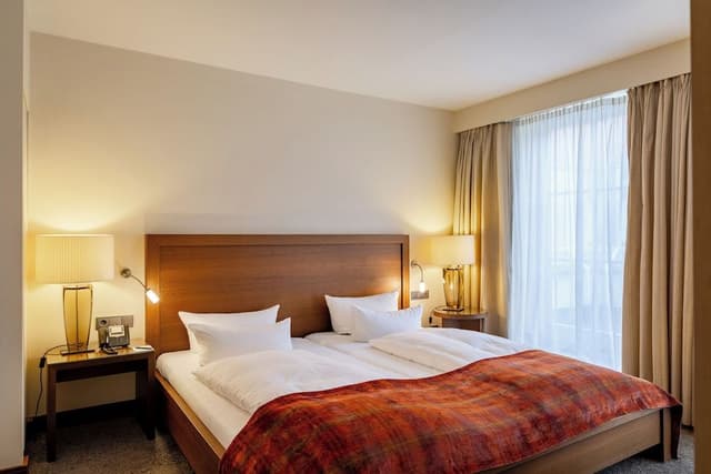 Suite, Balcony