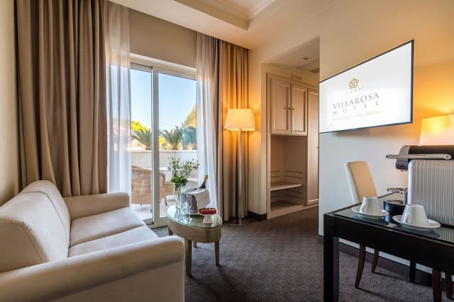 Suite, Balcony, Lake View
