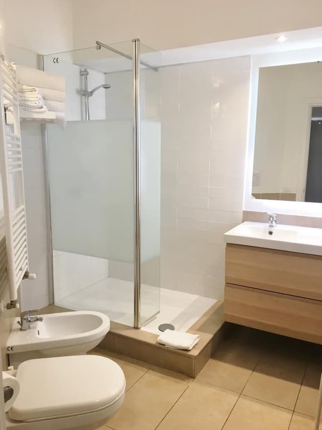 Standard Double Room, 1 Queen Bed