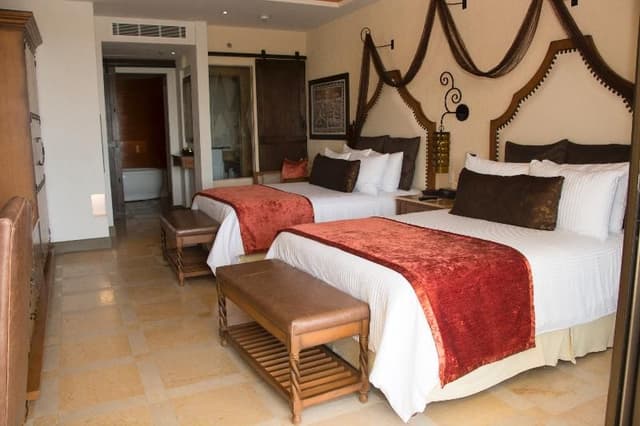 JUNIOR SUITE OCEAN VIEW