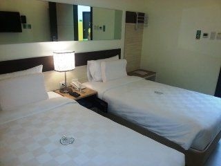 Go Hotel Otis - Manila3
