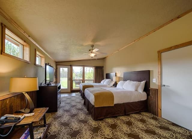 Cabin TWO BEDROOMS